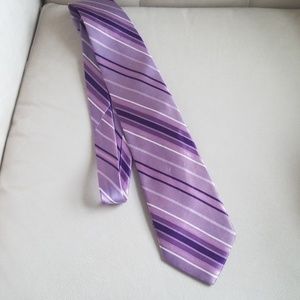 Purple pure silk tie by Bruno Piattelli.